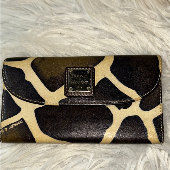 Dooney & Bourke Brown and Tan Giraffe Print Hobo Bag  With Matching Wallet - Picture 13 of 16